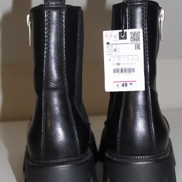Zara Black Lug Sole Chunky Chelsea Boots Ankle Blogger Favorite EU 41 US 8 Moto - Picture 4 of 7